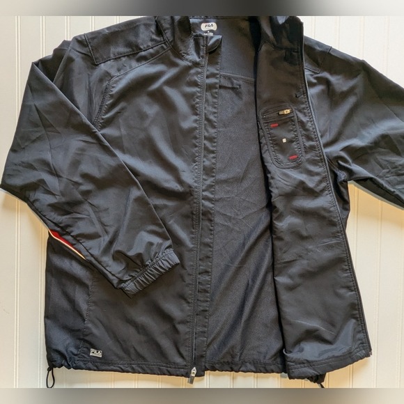 Fila Windbreaker Jacket Sport Men's XL Black Front Zip Drawstring Hem - Picture 2 of 9